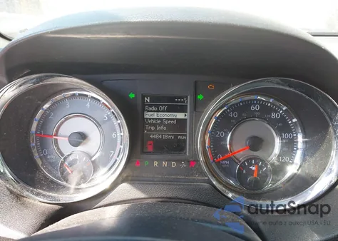 2015 Chrysler Town & Country Touring-L из США, поврежденный, VIN 2C4RC1CG4FR600984